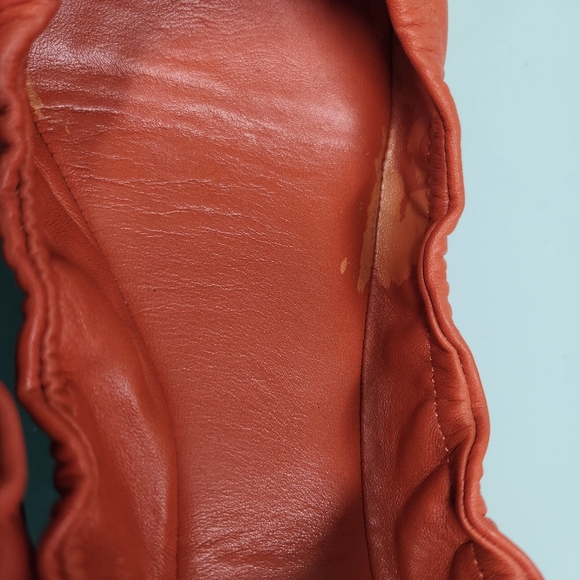 Tory Burch Women's Orange Flats with Gold Accent - Picture 5 of 12